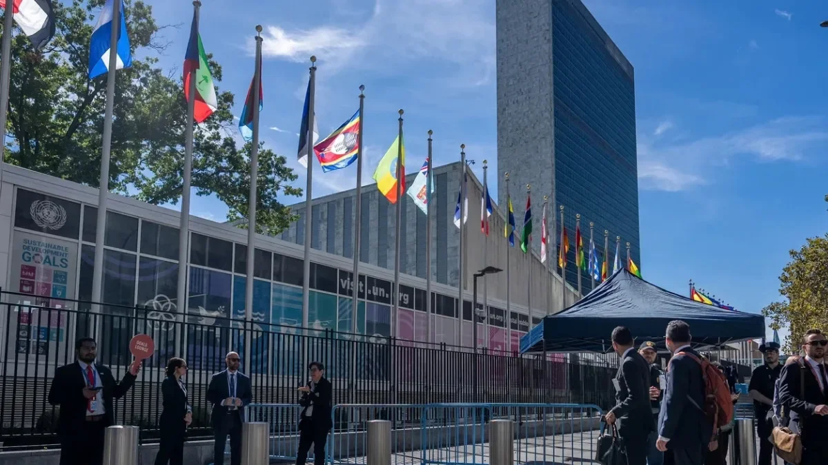 Iran Signals Hormuz Talks at UN
