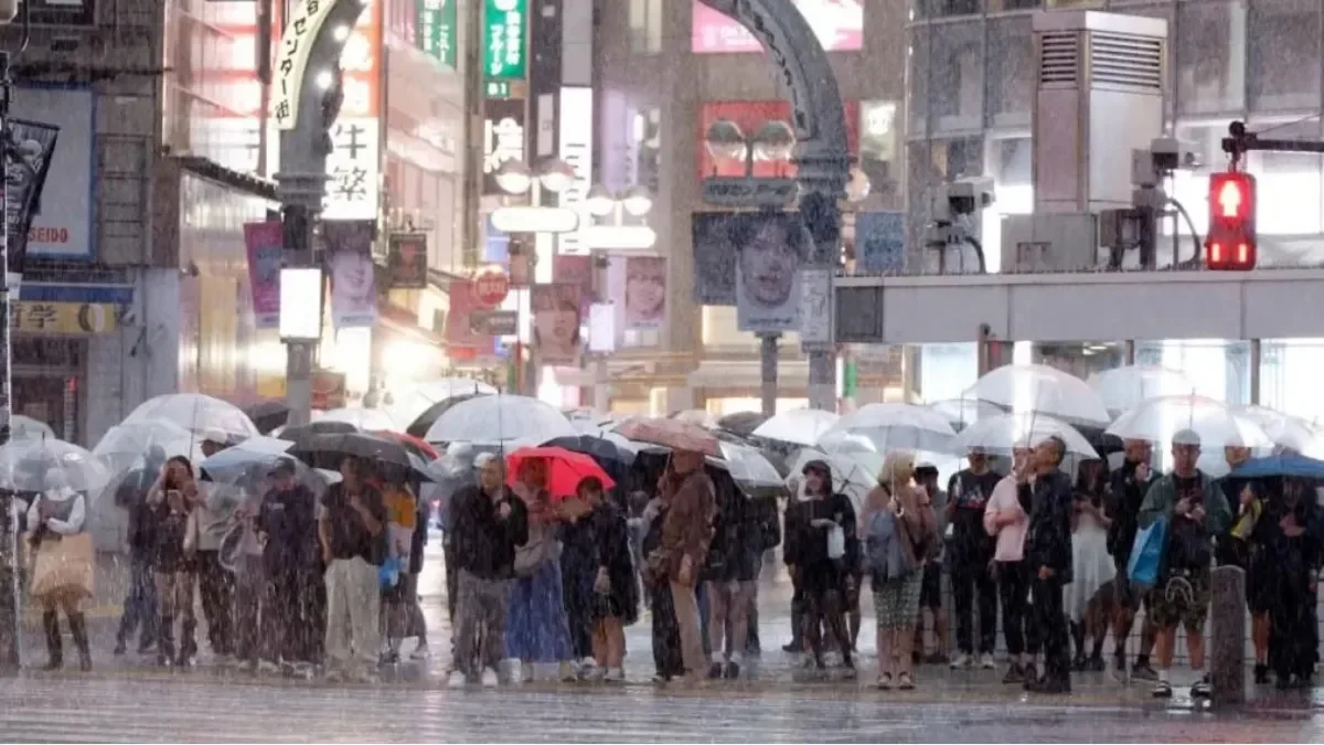 Japan Typhoon Forces Millions to Evacuate