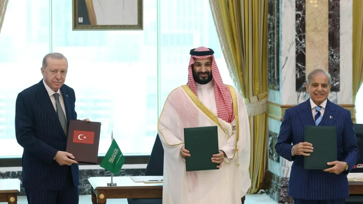 Saudi-Pak-Turkish Pact Vows Riyadh Defense