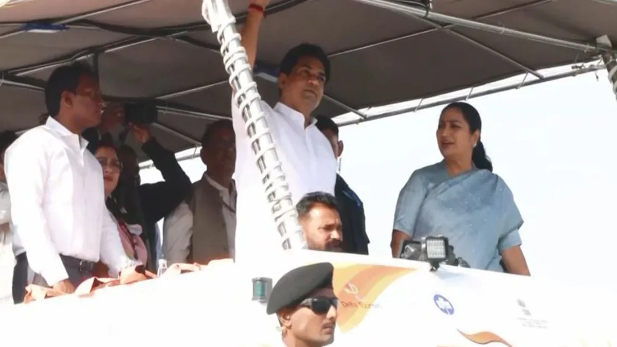CM Rekha Gupta Inspects Namo Yamuna River Safari Initiative