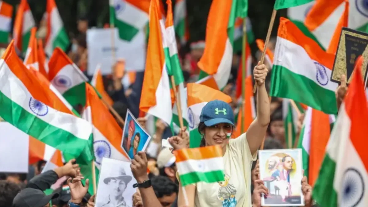 Congress Leader Knees Volunteer at Public Rally Sparking Outrage