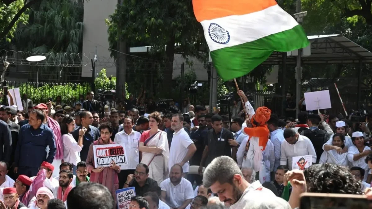 INDIA Bloc MPs Detained During March To ECI