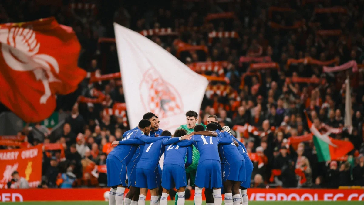 Michael Owen Backs Chelsea to Beat Man Utd 3-1