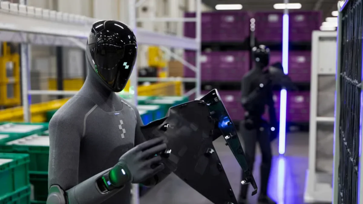 Tesla Optimus vs Agility Digit: Humanoid Robots Hit Factories