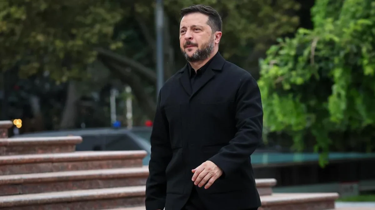 Ukraine Hits Russian Oil Refinery as Zelenskyy Rejects Truce